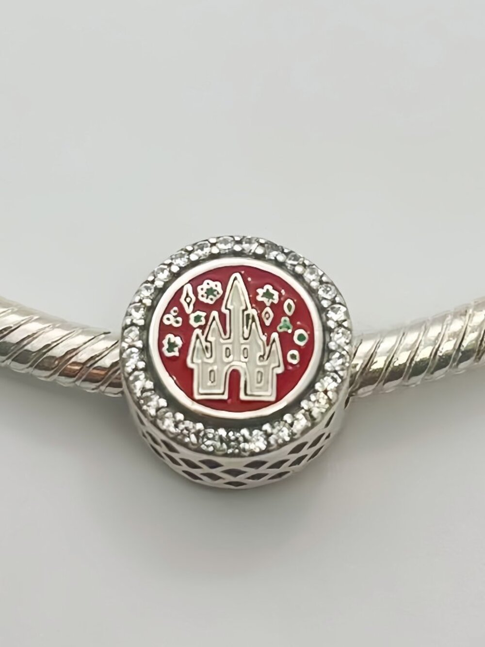 Disney Parks 2022 Merry Christmas Minnie Castle Candy Cane Pandora Charm